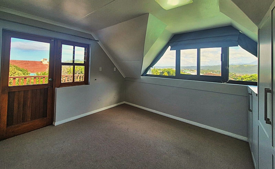 5 Bedroom Property for Sale in Wilderness Central Western Cape